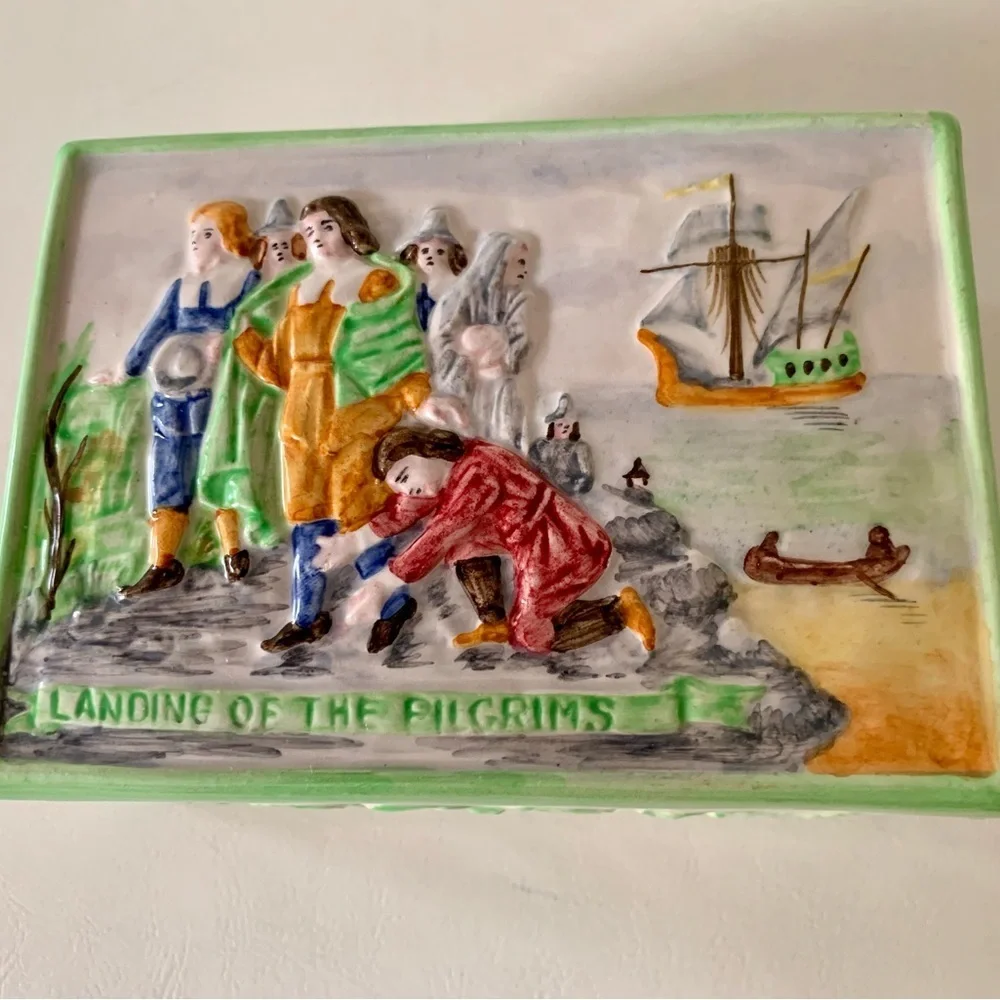 Vintage Landing Of The Piligrims Ceramic Trinket Box Italy 2.5/4/5”
